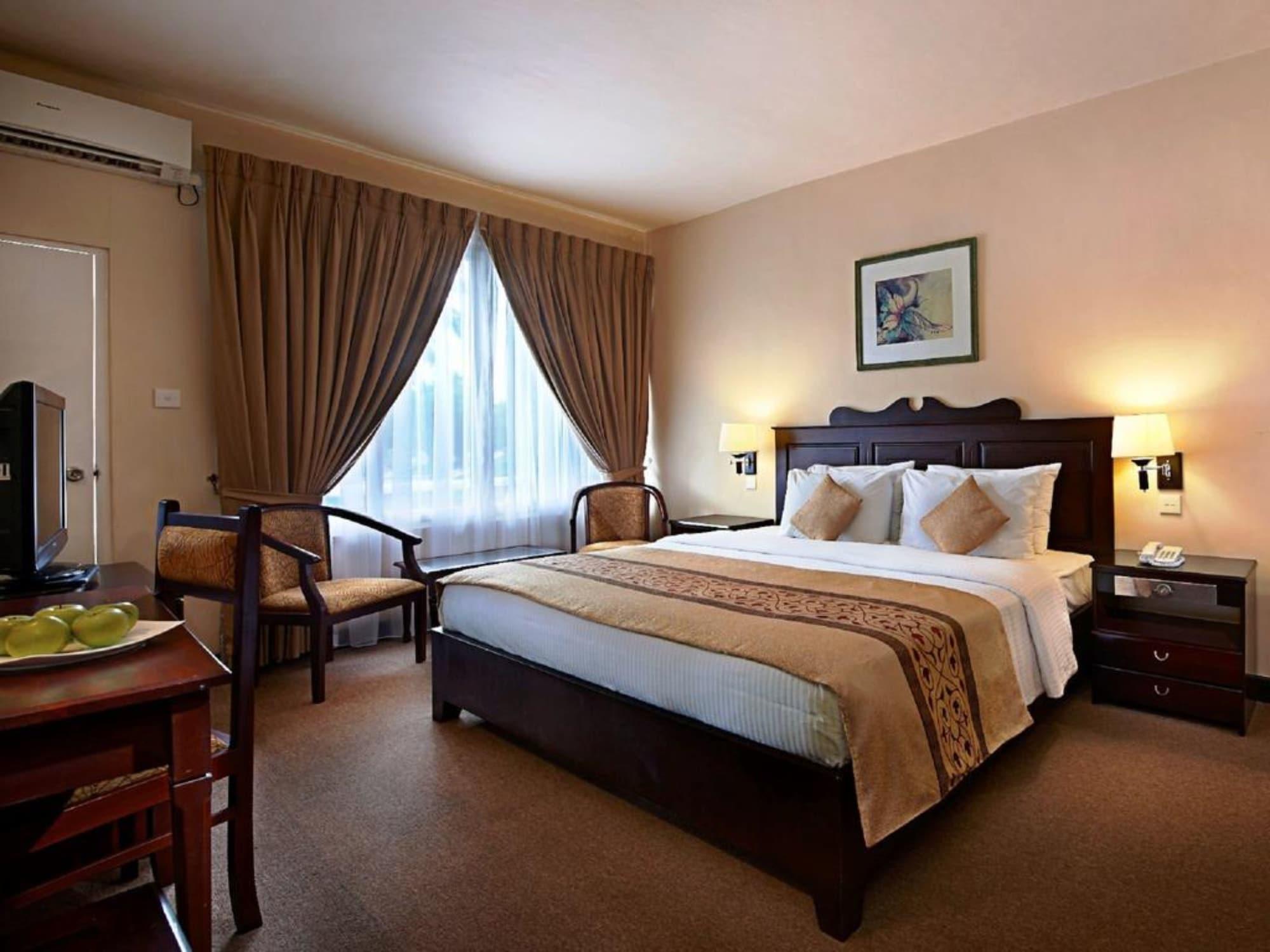 Berjaya Hotel Colombo Dehiwala-Mount Lavinia Екстер'єр фото