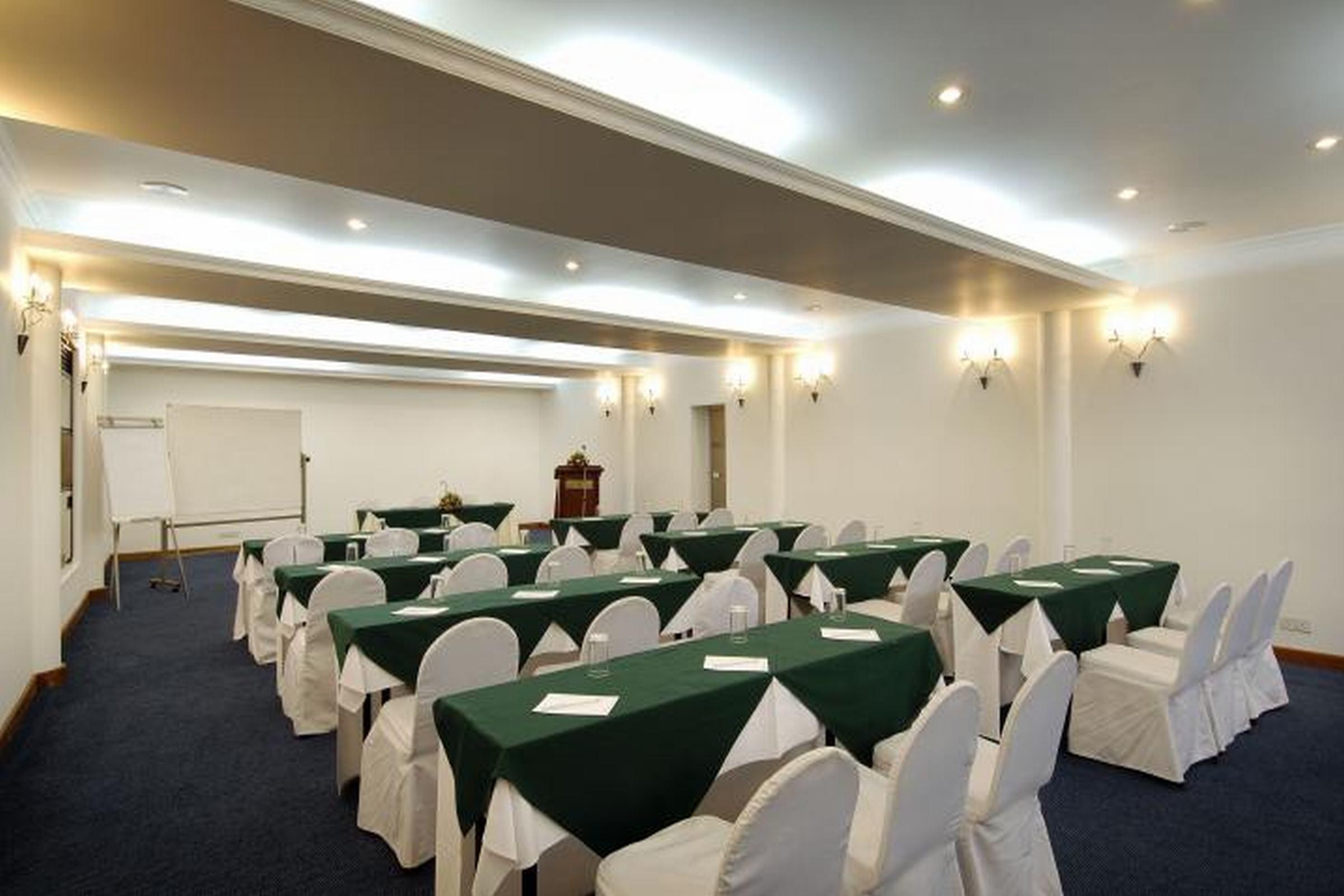 Berjaya Hotel Colombo Dehiwala-Mount Lavinia Екстер'єр фото