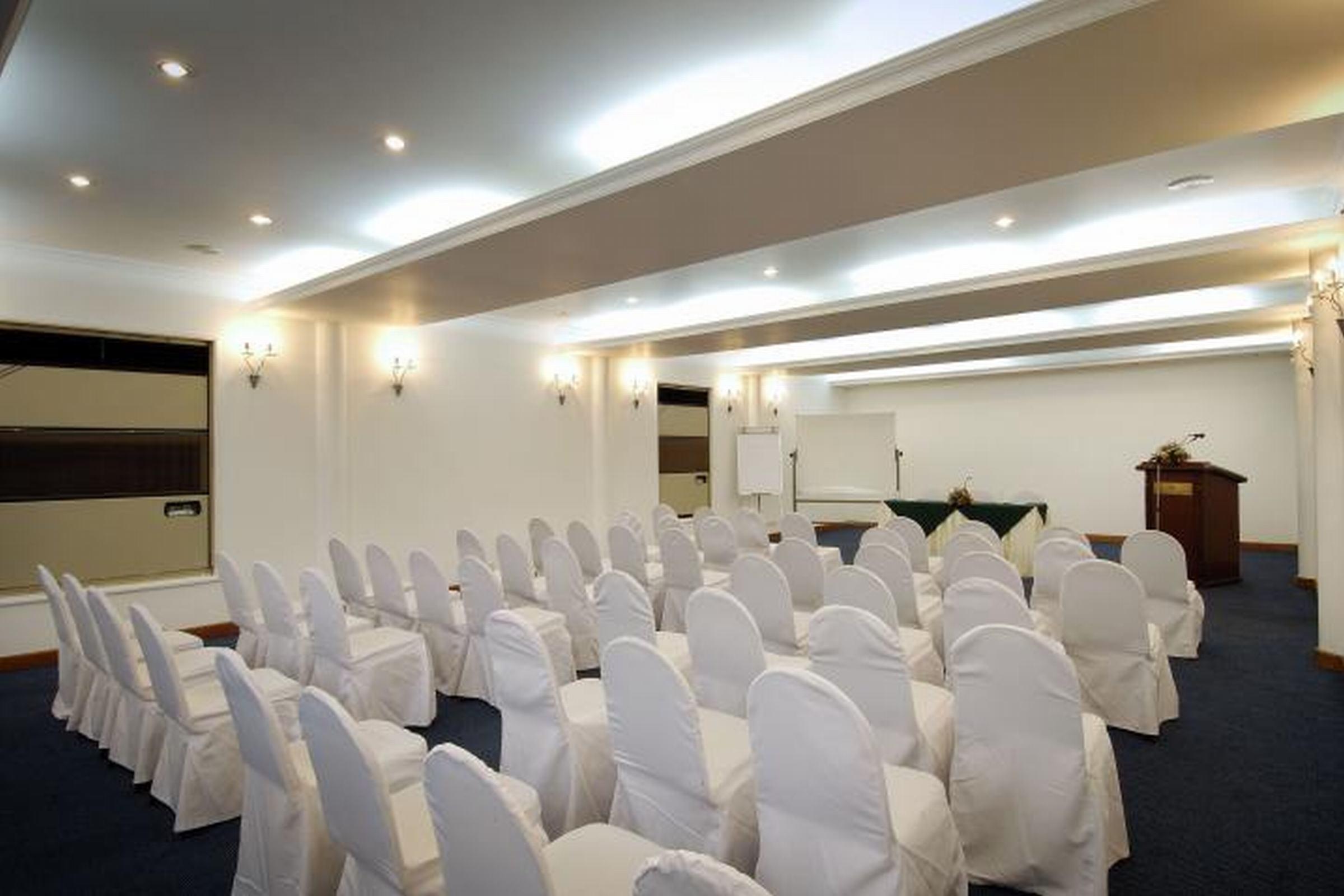 Berjaya Hotel Colombo Dehiwala-Mount Lavinia Екстер'єр фото