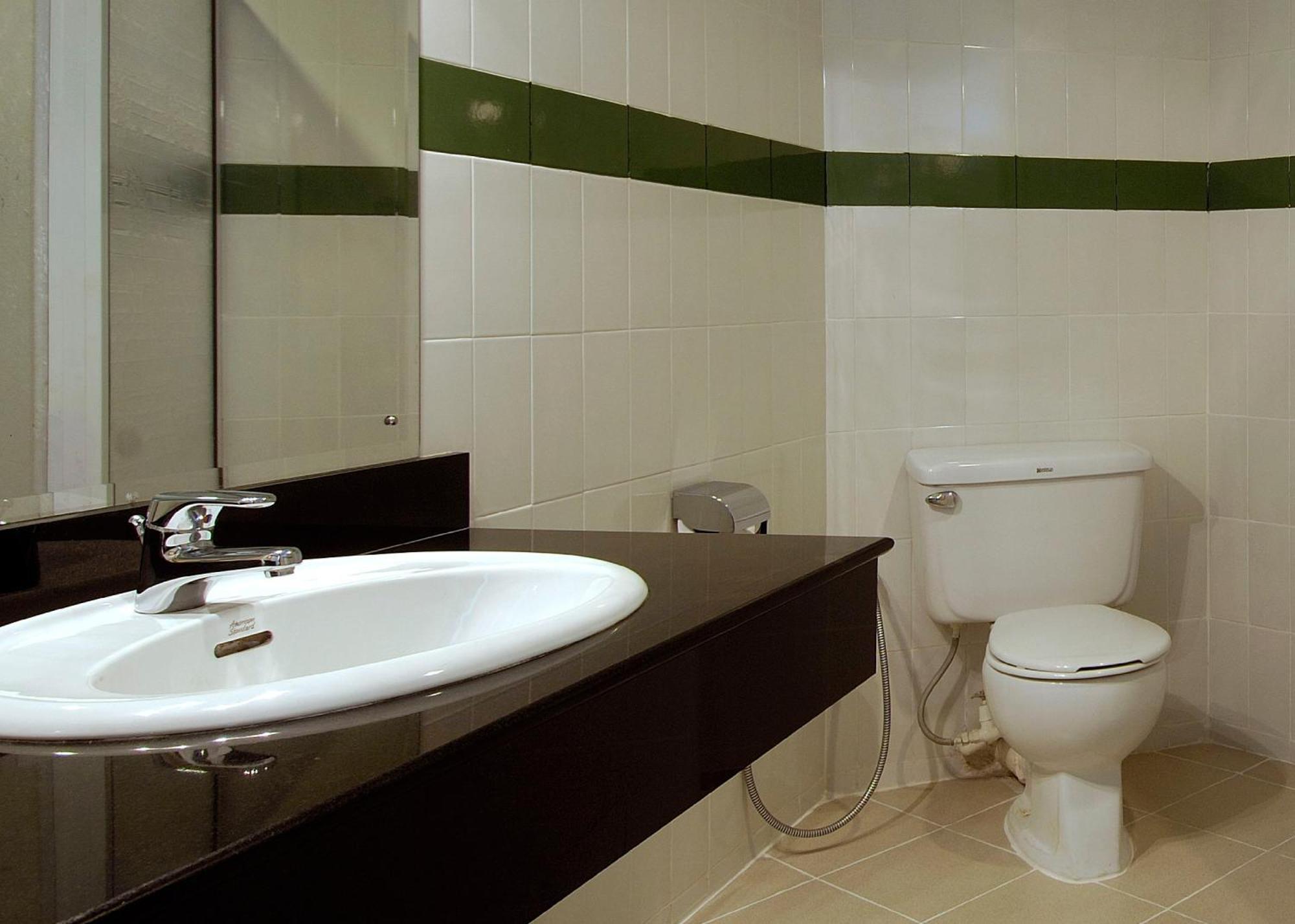 Berjaya Hotel Colombo Dehiwala-Mount Lavinia Екстер'єр фото