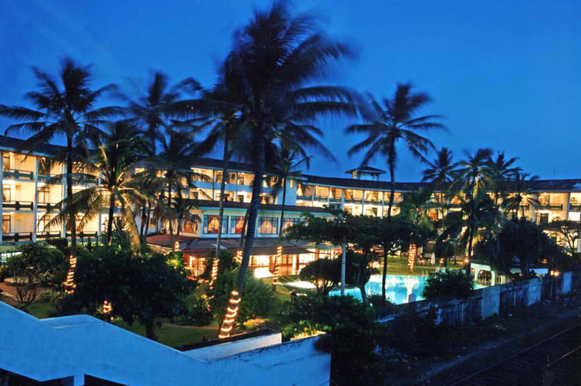 Berjaya Hotel Colombo Dehiwala-Mount Lavinia Екстер'єр фото