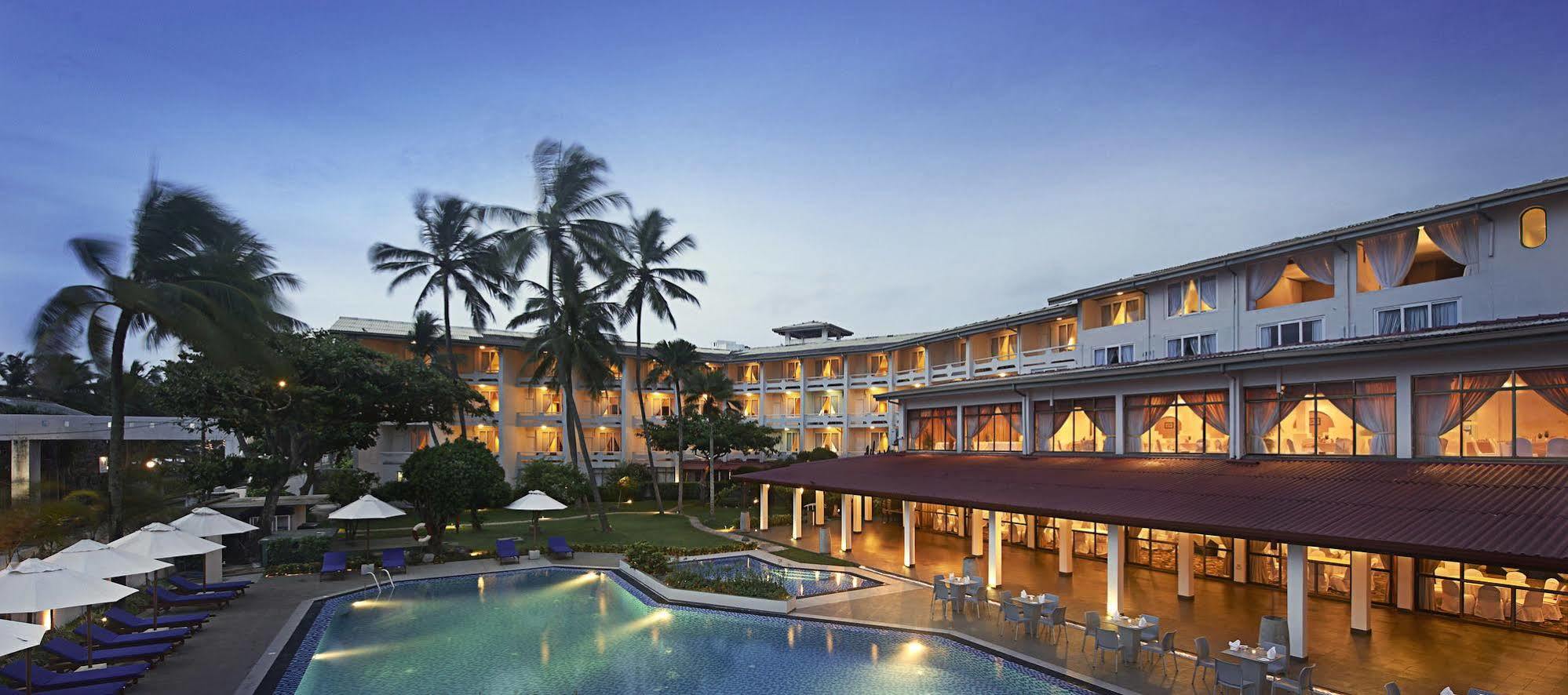 Berjaya Hotel Colombo Dehiwala-Mount Lavinia Екстер'єр фото