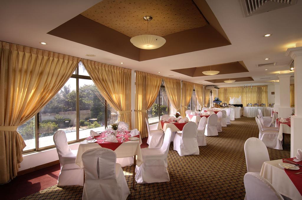Berjaya Hotel Colombo Dehiwala-Mount Lavinia Екстер'єр фото