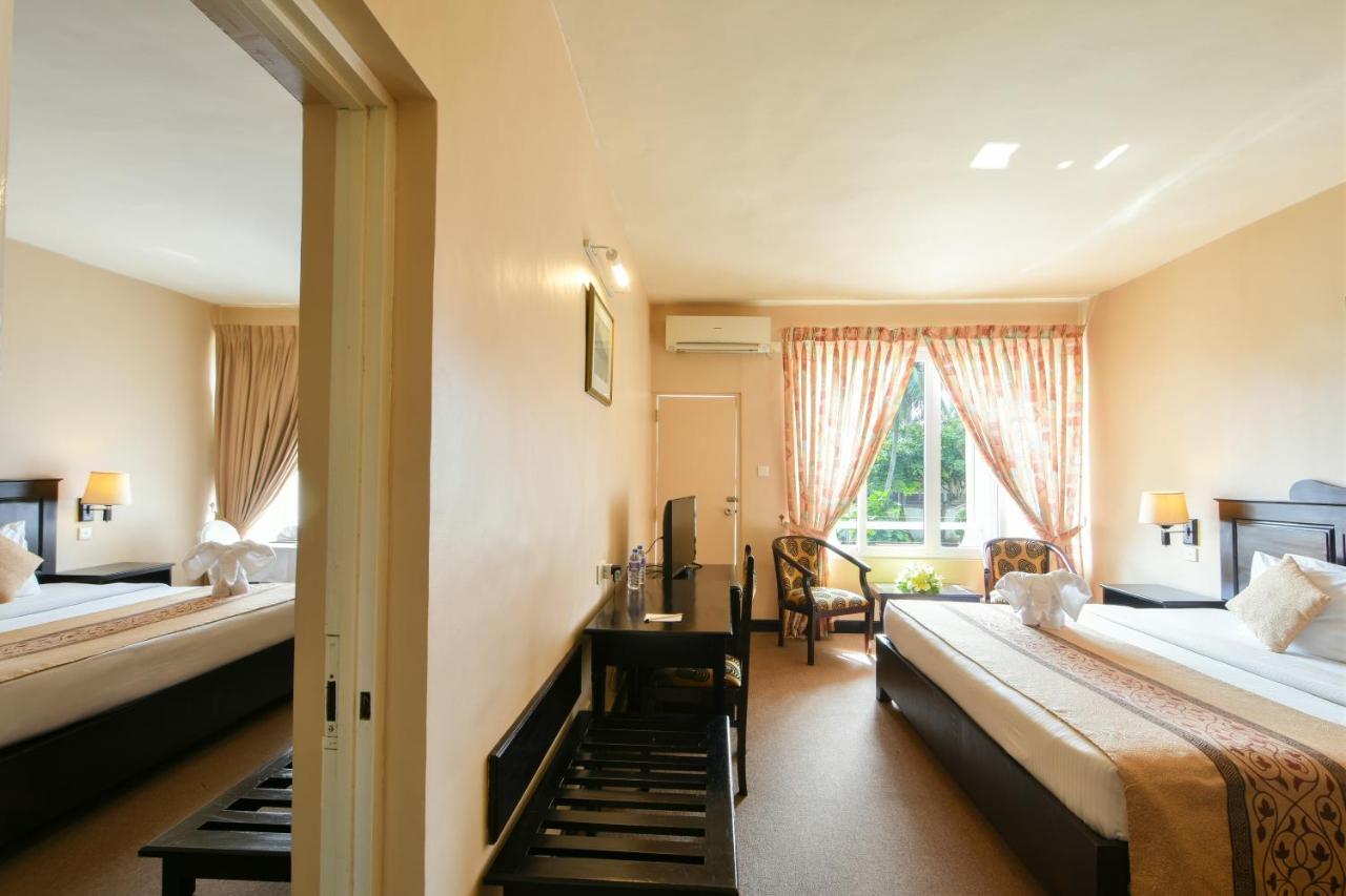 Berjaya Hotel Colombo Dehiwala-Mount Lavinia Екстер'єр фото